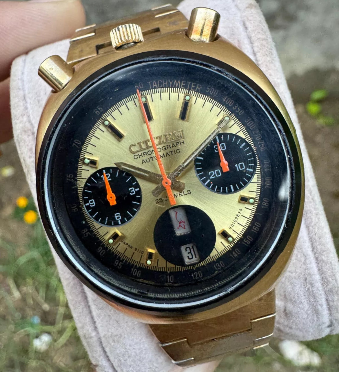 Rare Vintage Citizen Bullhead 67-9020 Chronograph Brad Pitt Gold Cal.8110 Automatic Watch