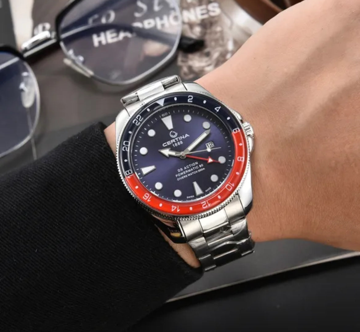 Luxury Cert. DS Action Mod Blue Dial Pepsi Bezel Quartz Movement Steel Bracelet Watch