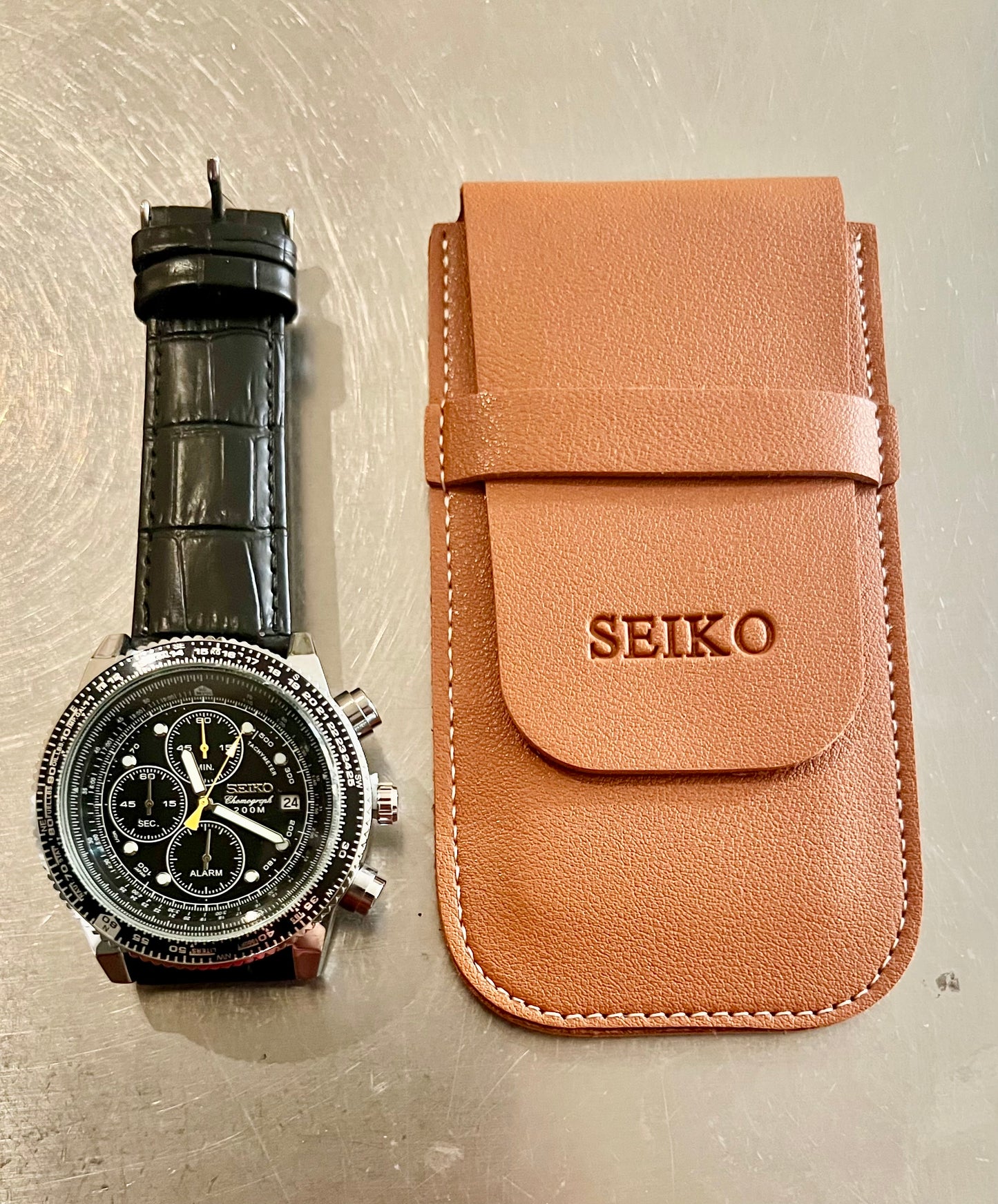Seiko Chronograph Speedtimer 43mm Quartz Movement Black Dial Bezel Leather Watch