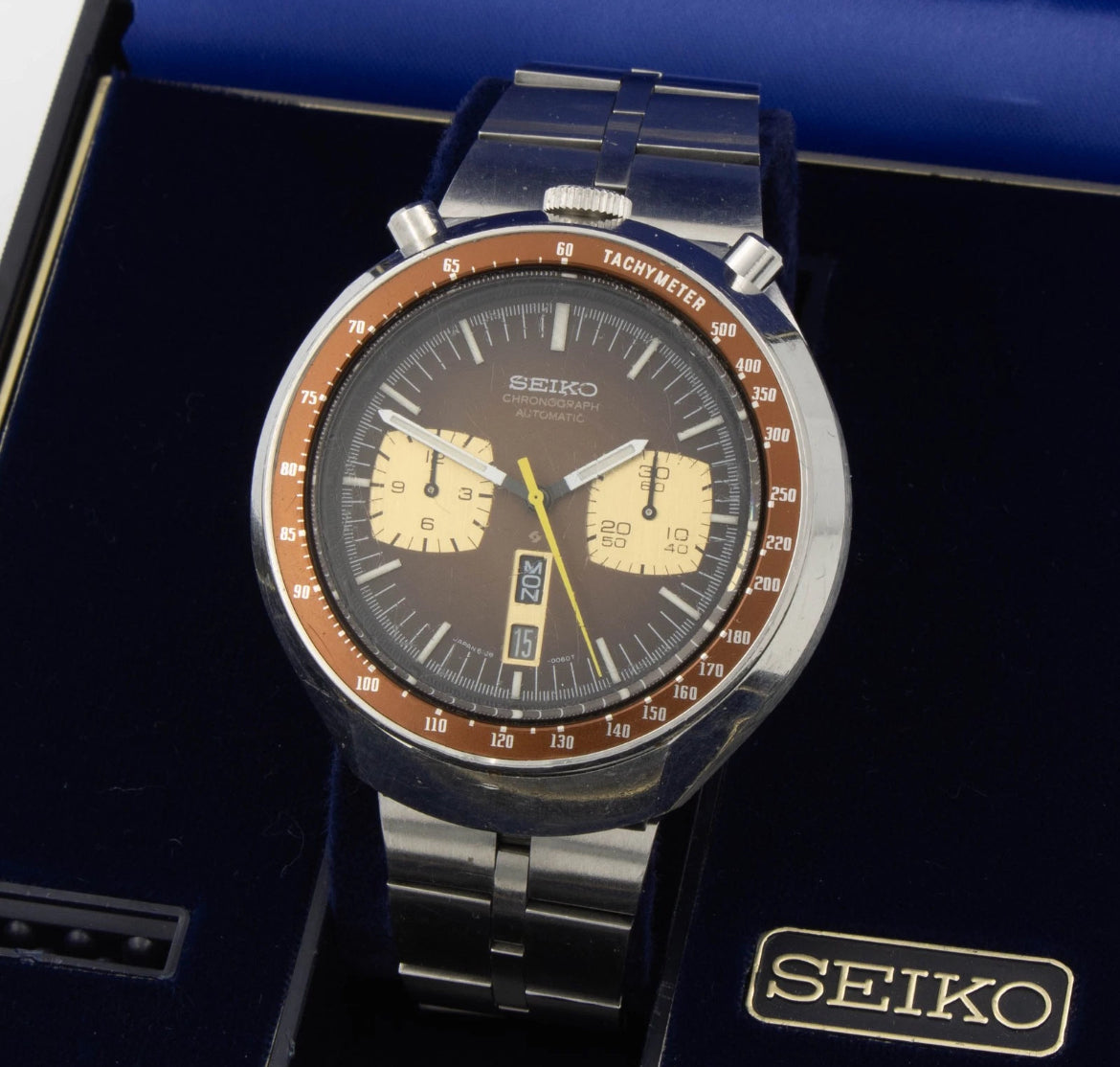 Vintage Seiko Bullhead Chronograph Day/Date Ref.6138-0049 44mm #W165030-1 Original box!