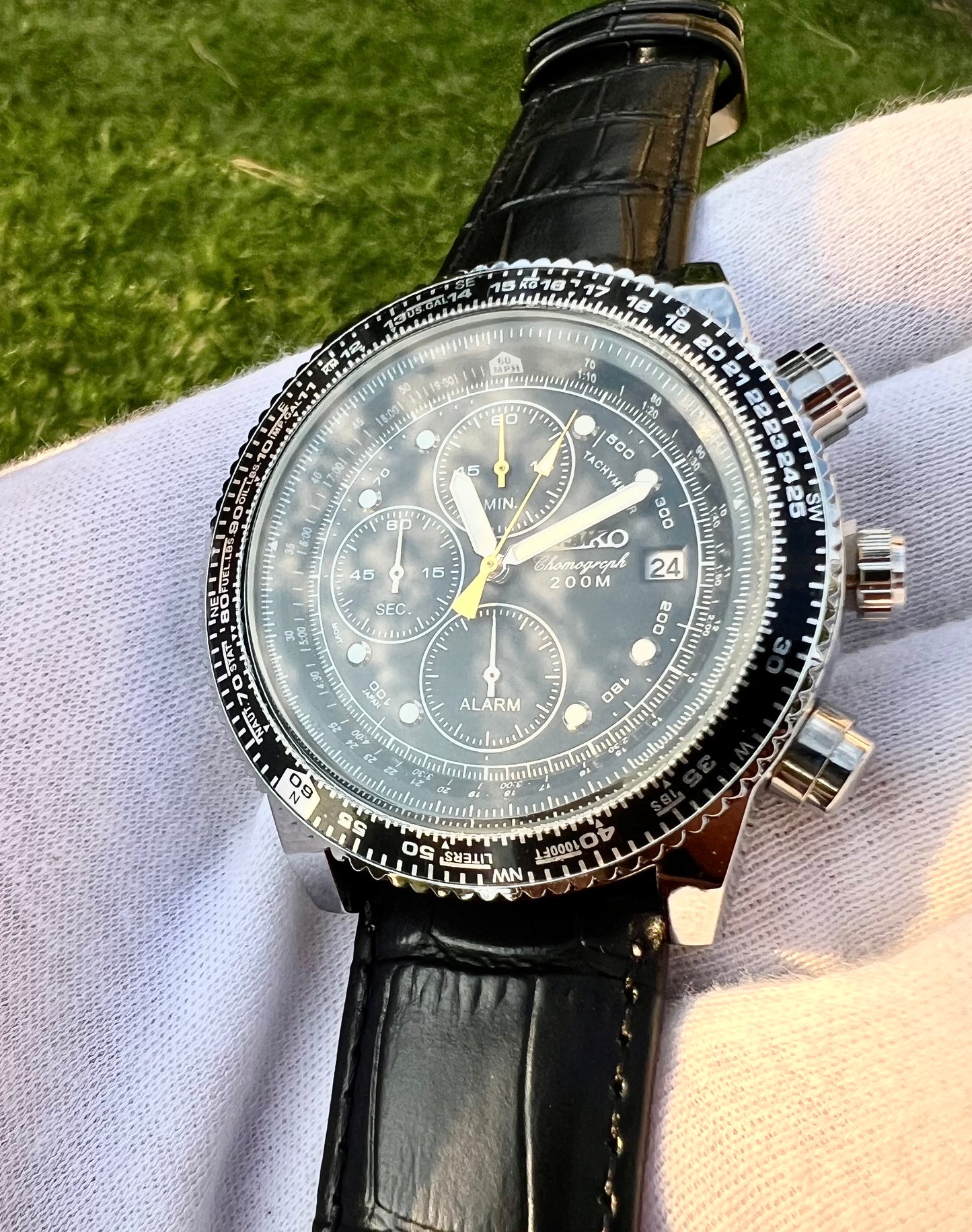 Seiko Chronograph Speedtimer 43mm Quartz Movement Black Dial Bezel Leather Watch