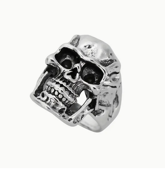 Large Skull ring