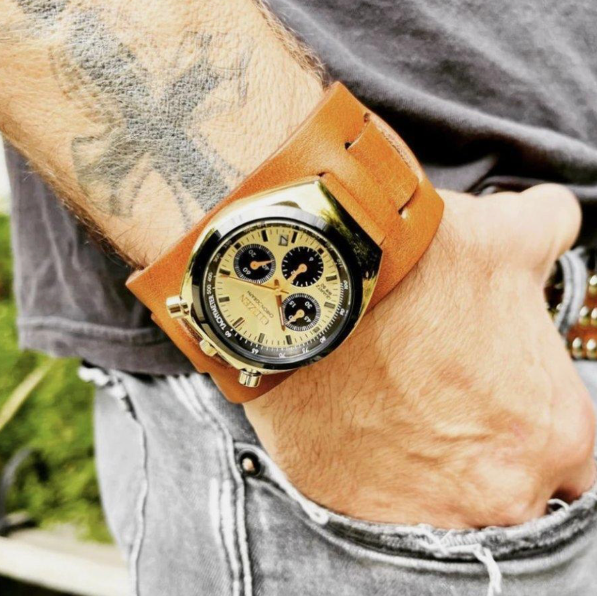 Citizen Tsuno Chrono bullhead "Once Upon A Time Hollywood" Red Monkey FS Wristwatch