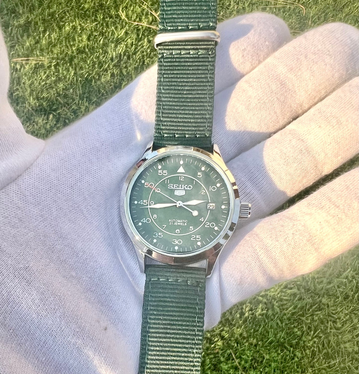 Seiko 5 Field Watch 40mm Automatic SNK809K2 Army Green  NATO watch