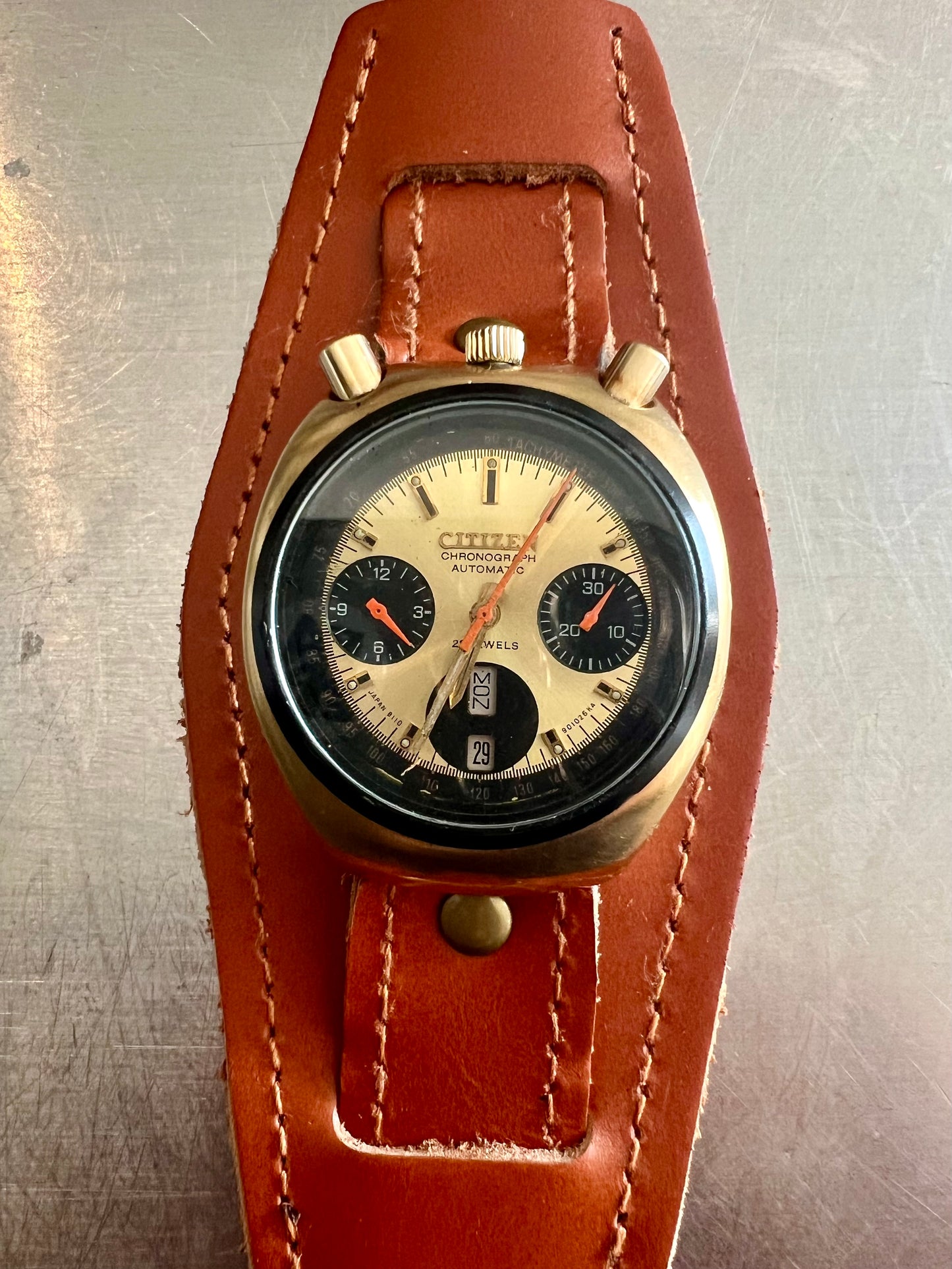 Citizen Tsuno Chrono bullhead "Once Upon A Time Hollywood" Red Monkey FS Wristwatch